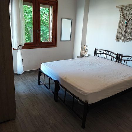 Apartamento Stone House With Seaview Nea Poteidaia Exterior foto