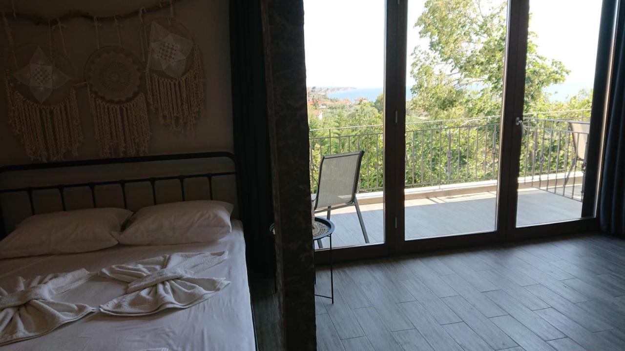 Apartamento Stone House With Seaview Nea Poteidaia Exterior foto