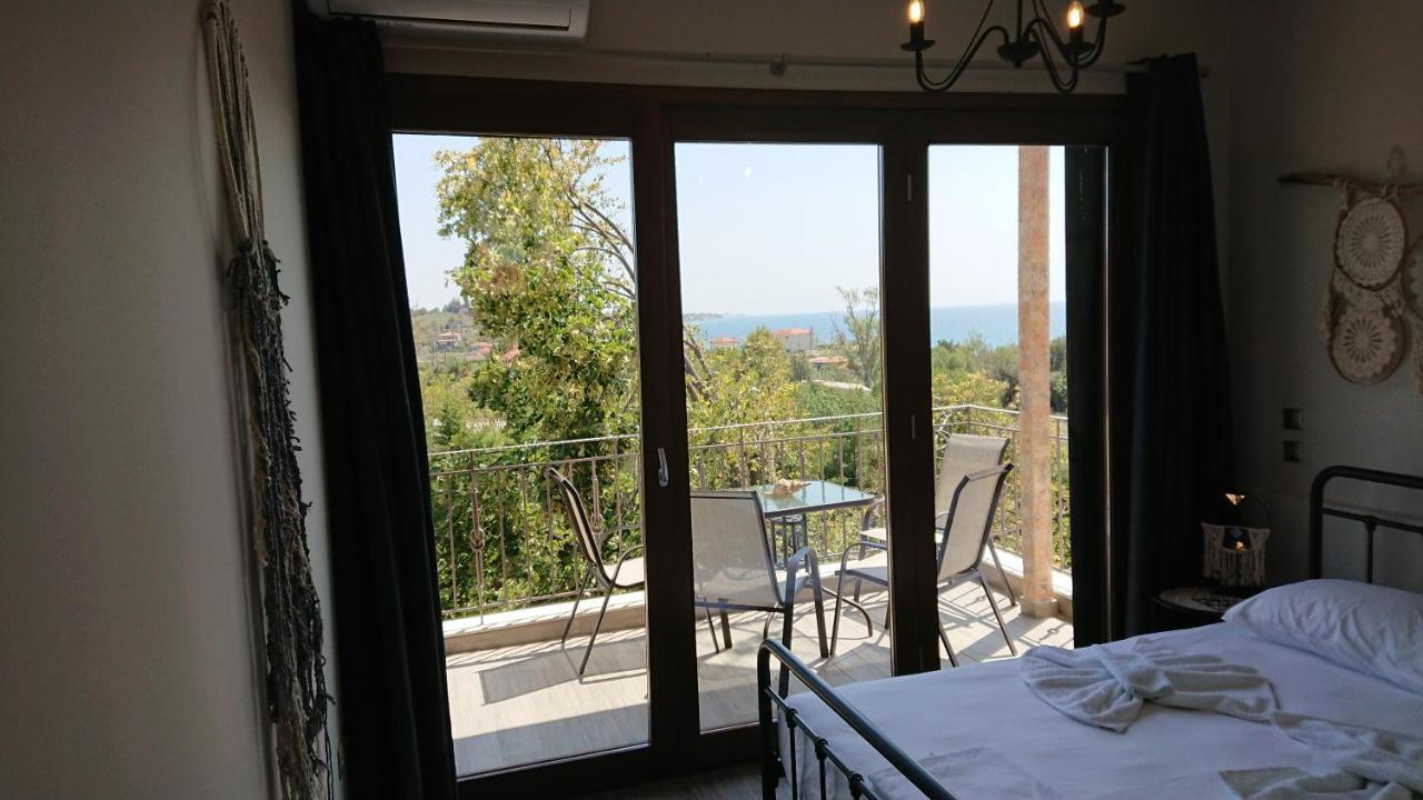 Apartamento Stone House With Seaview Nea Poteidaia Exterior foto
